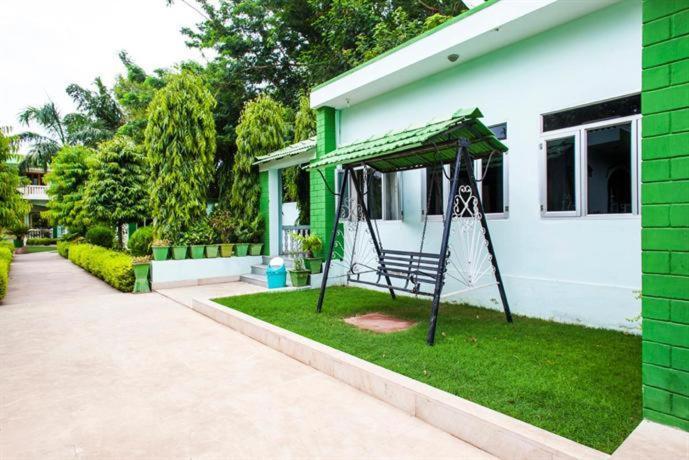 Ranthambhore Vatika Resort Савай Мадхопур Екстериор снимка