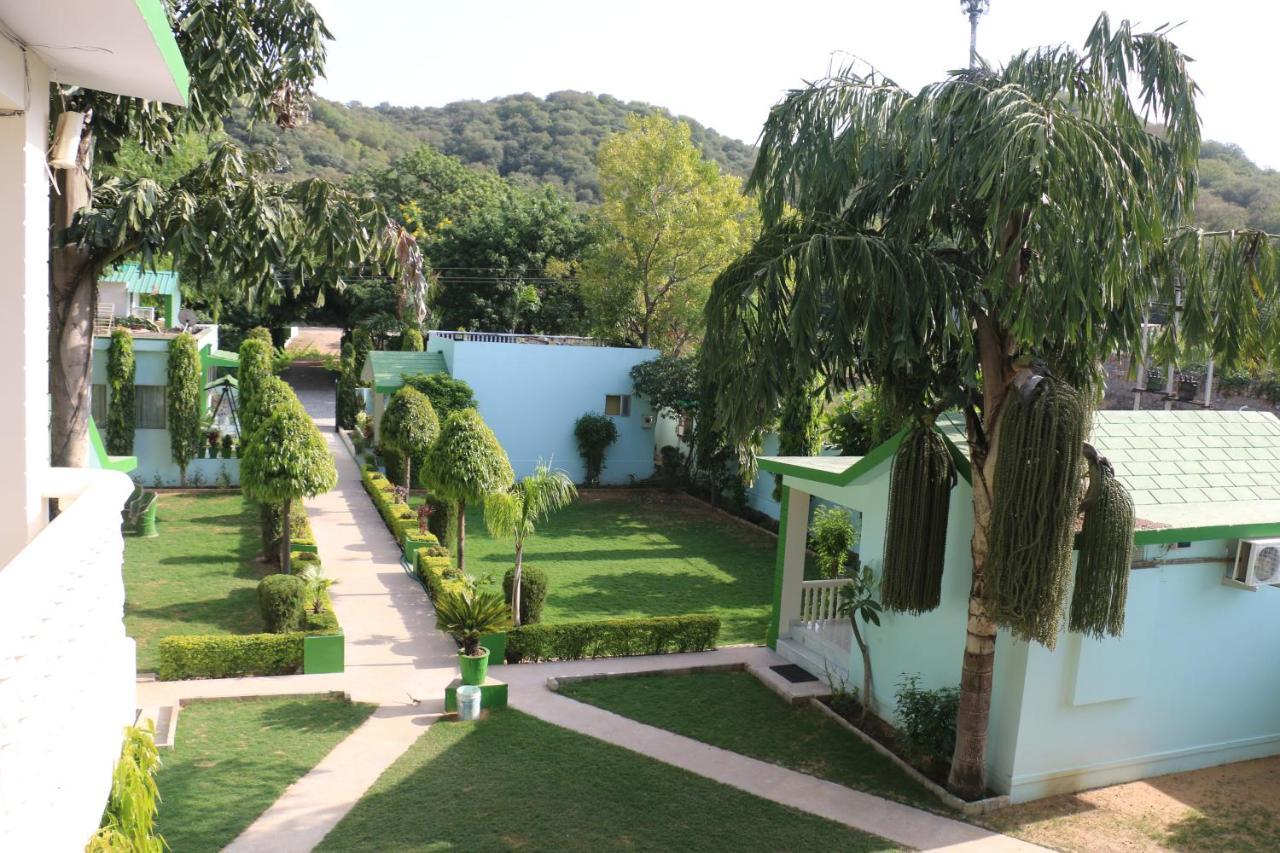 Ranthambhore Vatika Resort Савай Мадхопур Екстериор снимка